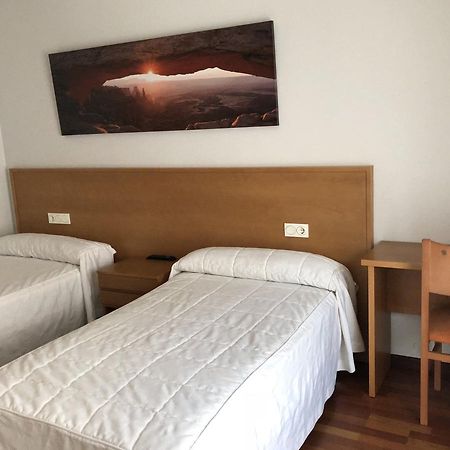 Hostal El Poligono Zamora Ngoại thất bức ảnh