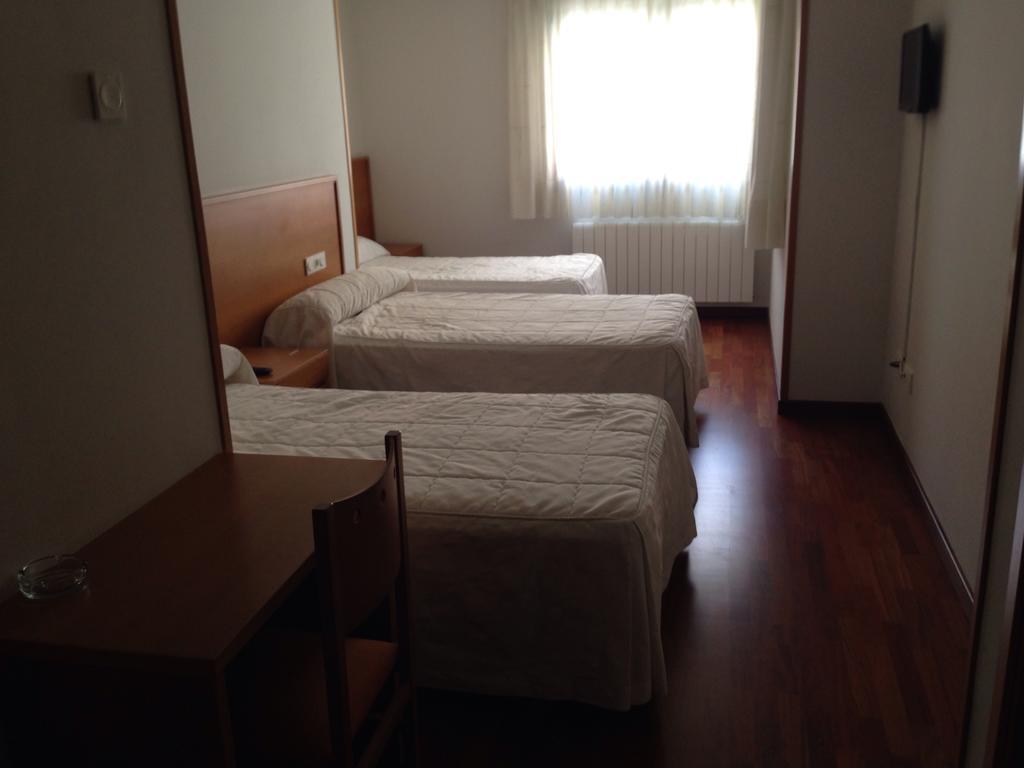 Hostal El Poligono Zamora Phòng bức ảnh